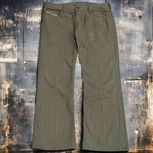 Diesel Olive Clay Straight Leg Jeans 33”x28”